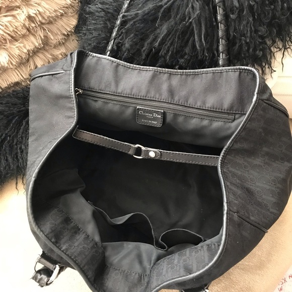 Gorgeous authentic Dior Bag - Picture 3 of 4